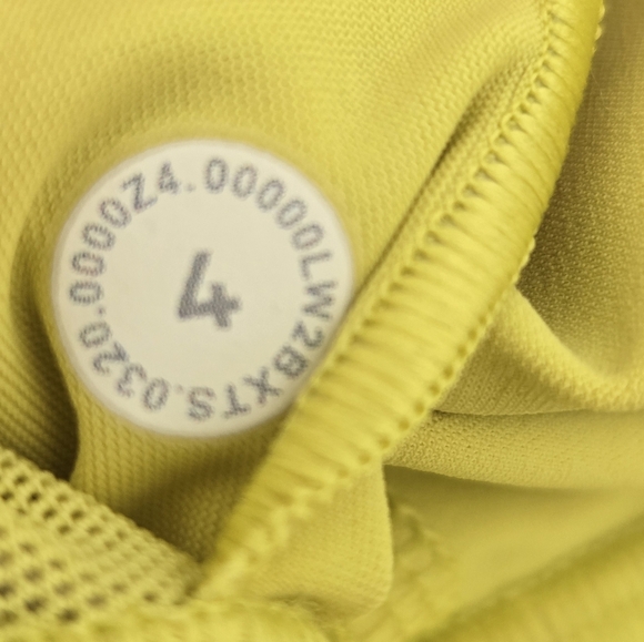 Lululemon Unleash Strength Sport Bra *Medium Support Yellow Serpentine Size 4 - Picture 16 of 16